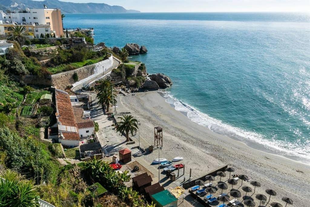 Acapulco Playa -Nerja Exterior photo